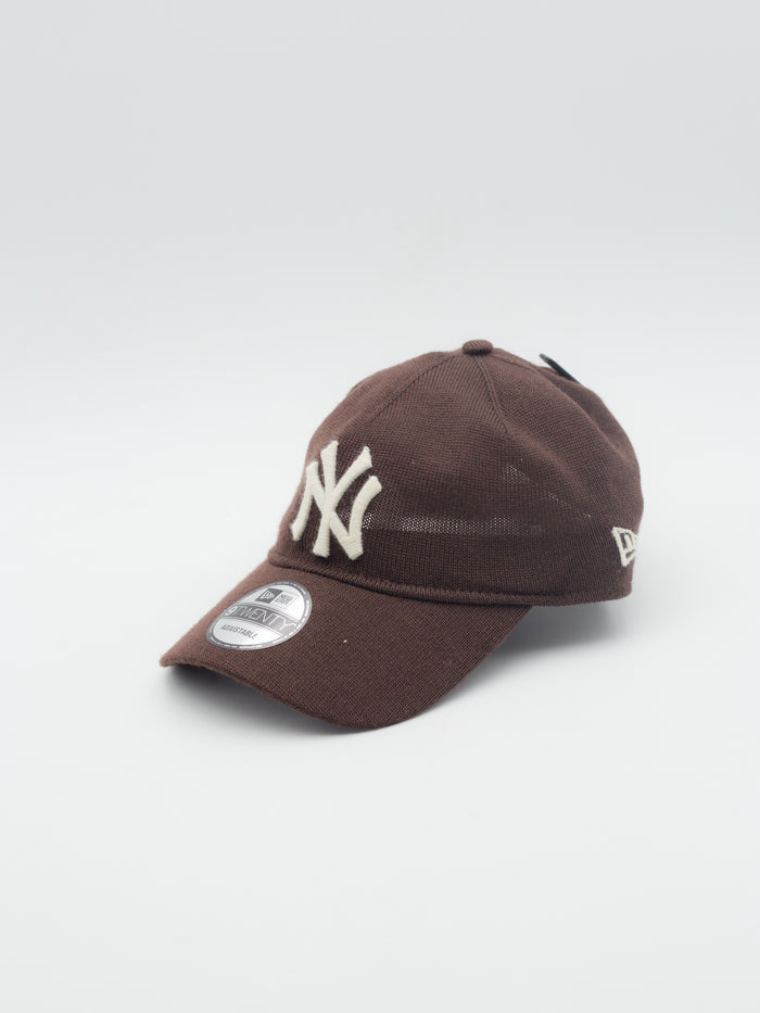 9TWENTY Merino Wool New York Yankees Brown