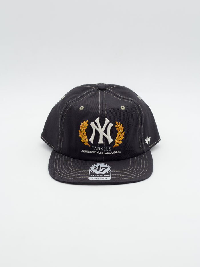 CAPTAIN Keepsave New York Yankees Snapback Black