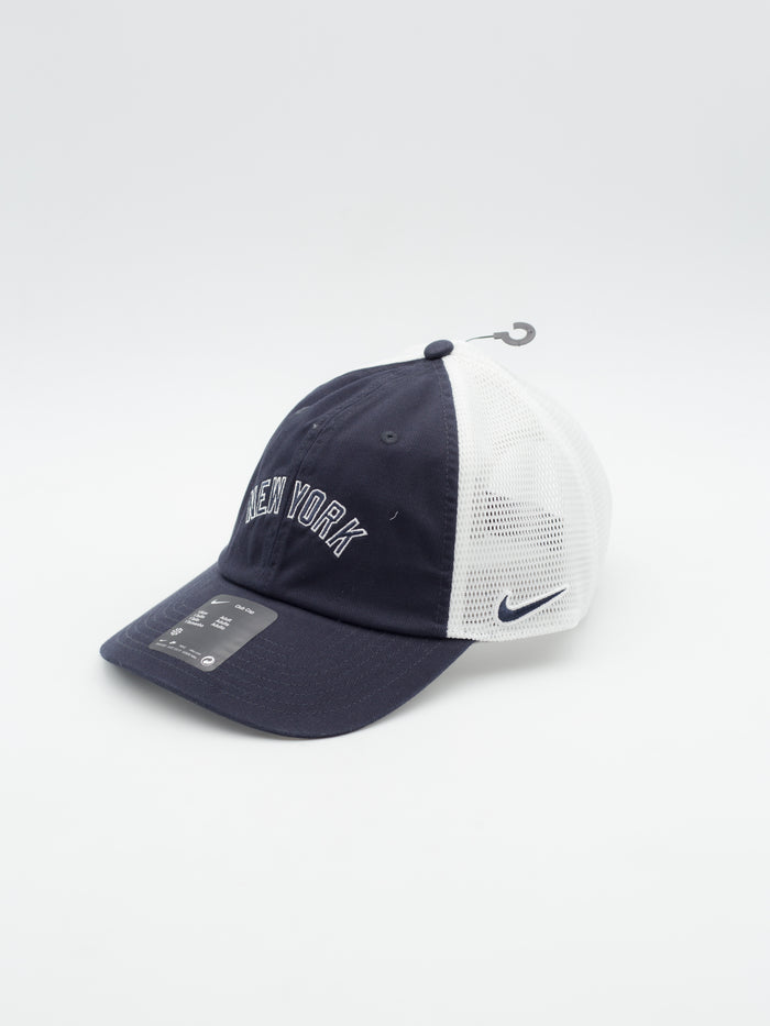 Club Cap Script New York Yankees Trucker Navy
